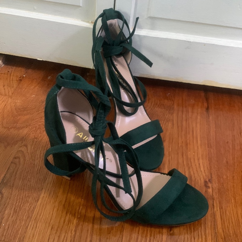 Tie up Chunky heels
